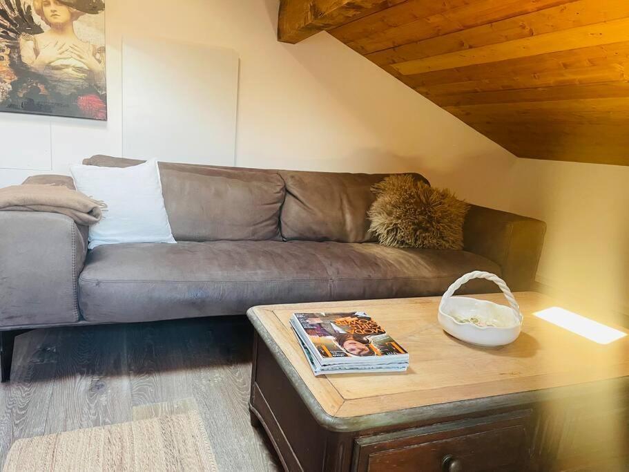 Elegantes Haus In Der Altstadt Caslano Zewnętrze zdjęcie